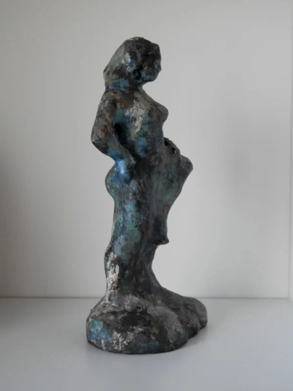 MUJER EN AZUL. Arqueológicas en Escultura - Imagen 2